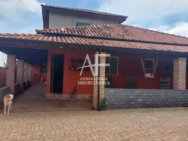 Chácara com 1000m² 3 quartos e 3 banheiros, para alugar, no bairro Piracangaguá em Taubaté