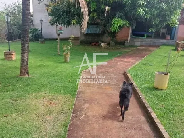 Chácara com 1000m² 3 quartos e 3 banheiros, para alugar, no bairro Piracangaguá em Taubaté