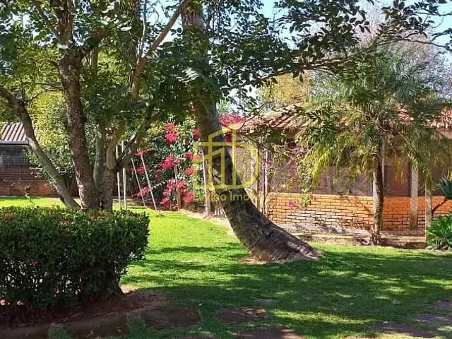 Chácara com 300m² 2 quartos e 1 banheiro, à venda, no bairro Brigadeiro Tobias em Sorocaba