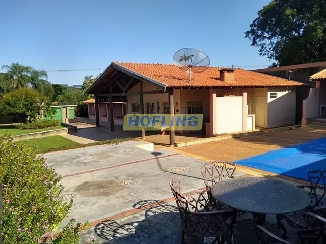 Chácara com 1100m² 5 quartos e 5 banheiros, à venda, no bairro Centro em Analândia