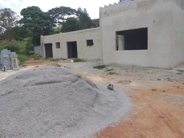 Chácara com 1500m², à venda, no bairro Centro em Itapeva