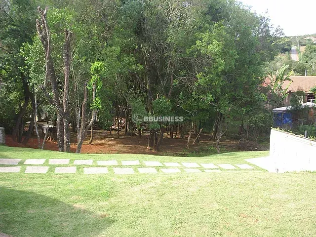Chácara 2 quartos e 3 banheiros, à venda, no bairro Haras Santa Rosa em Ibiúna