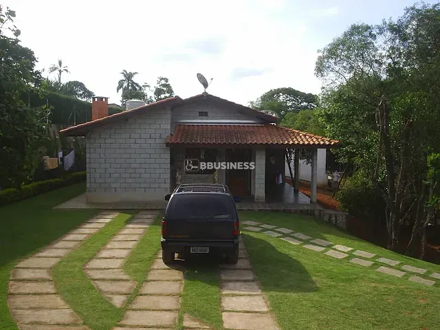Chácara 2 quartos e 3 banheiros, à venda, no bairro Haras Santa Rosa em Ibiúna
