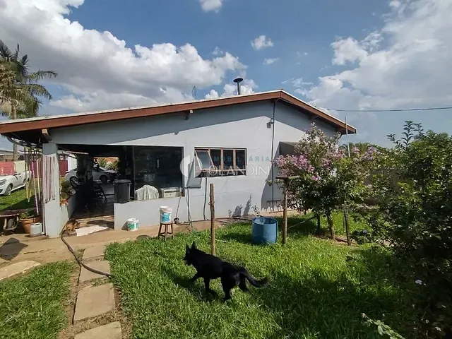 Chácara com 1248m² 4 quartos e 2 banheiros, à venda, no bairro Área Rural de Artur Nogueira em Artur Nogueira