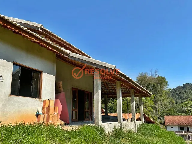 Chácara com 1800m² 3 quartos e 3 banheiros, à venda, no bairro Freguesia da Escada em Guararema