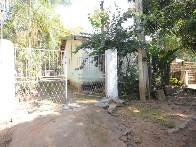 Chácara com 550m² 2 quartos e 1 banheiro, para alugar, no bairro Rural em Vargem Grande do Sul