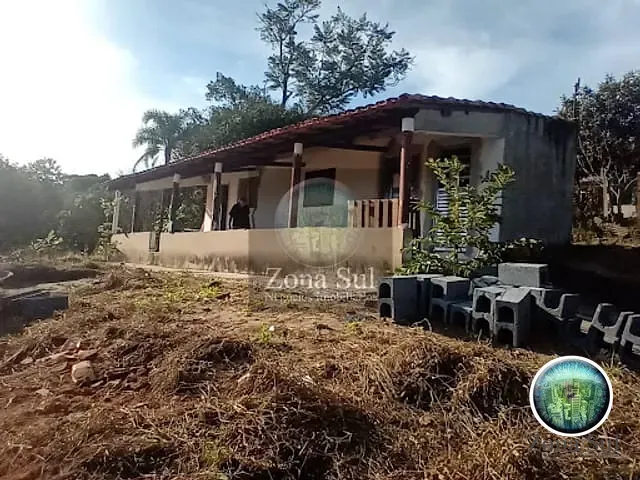 Chácara com 50m² 1 quarto e 1 banheiro, à venda, no bairro Alpes de Sarapui em Salto de Pirapora