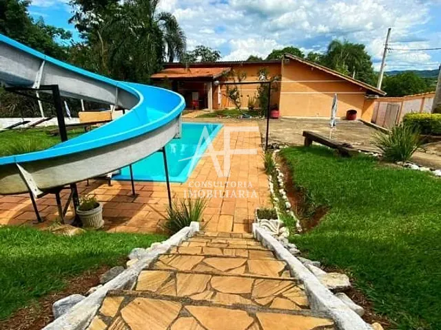 Chácara com 1030m² 3 quartos e 2 banheiros, à venda, no bairro Centro em Taubaté