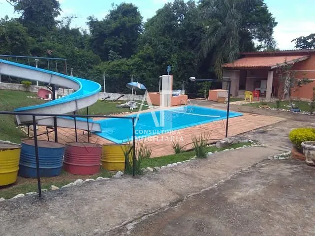Chácara com 1030m² 3 quartos e 2 banheiros, à venda, no bairro Centro em Taubaté