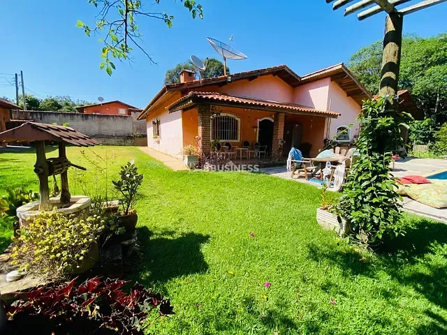 Chácara 3 quartos e 3 banheiros, à venda, no bairro Haras Santa Rosa em Ibiúna
