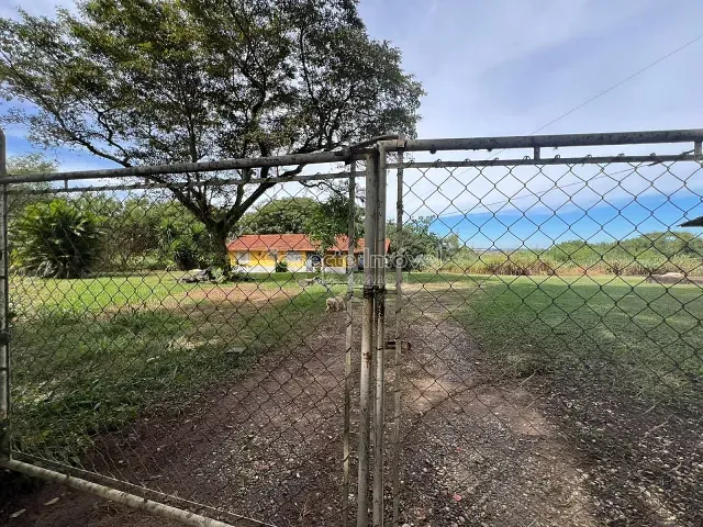 Chácara com 500m² 2 quartos e 1 banheiro, à venda, no bairro Camanducaia em Holambra