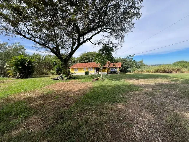 Chácara com 500m² 2 quartos e 1 banheiro, à venda, no bairro Camanducaia em Holambra