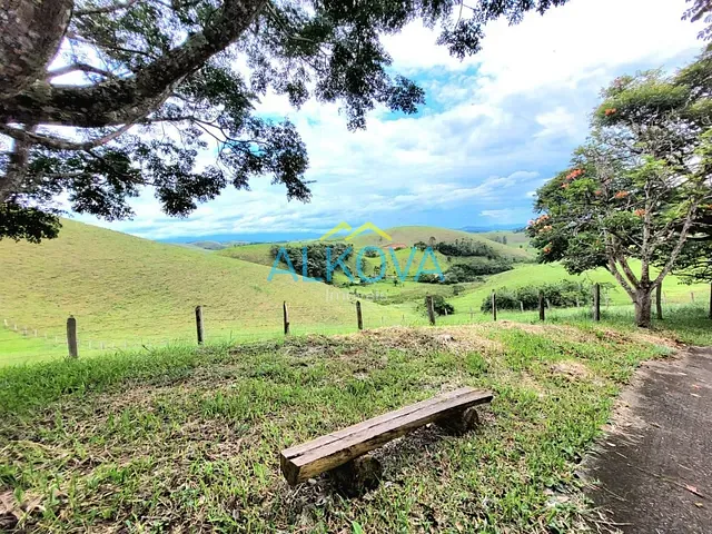 Chácara com 34000m² 2 quartos e 2 banheiros, à venda, no bairro Freitas em São José dos Campos