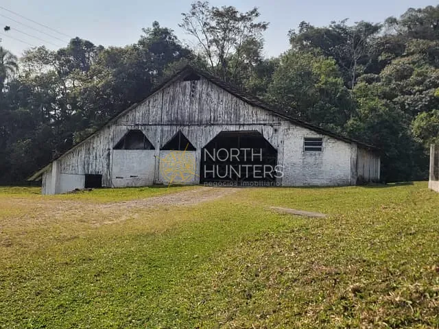 Chácara com 890m² 7 quartos e 7 banheiros, à venda, no bairro Pirabeiraba (Pirabeiraba) em Joinville