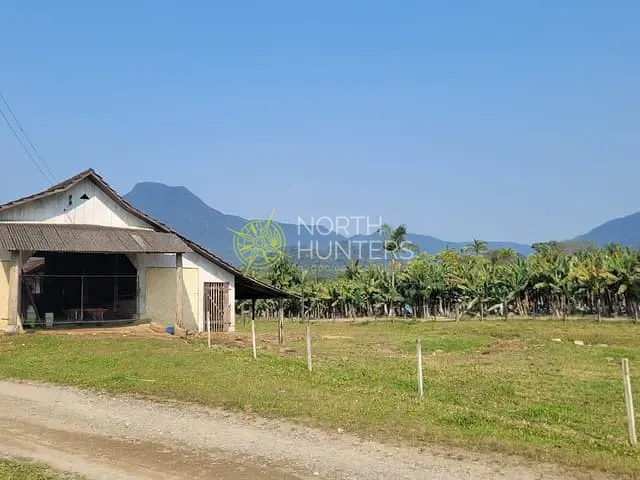 Chácara com 890m² 7 quartos e 7 banheiros, à venda, no bairro Pirabeiraba (Pirabeiraba) em Joinville