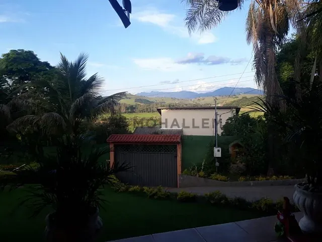 Chácara 4 quartos e 3 banheiros, à venda, no bairro Carneiros em Piranguinho