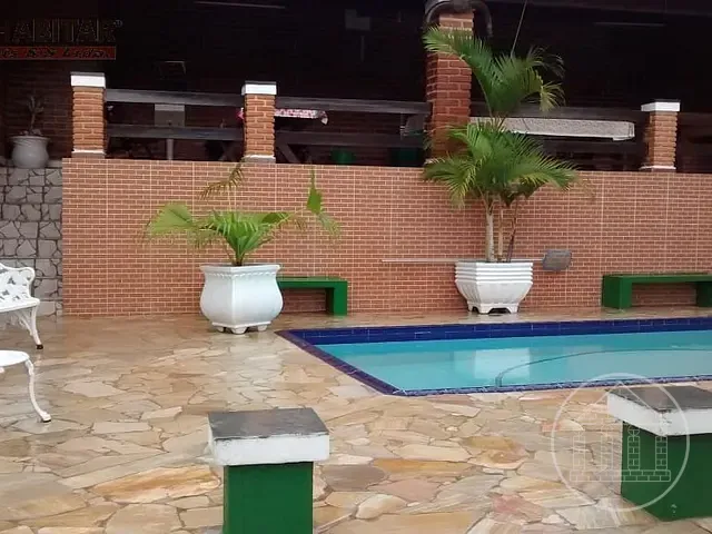 Chácara com 4000m² 2 quartos e 1 banheiro, à venda, no bairro Recanto das Castanheiras em Embu-Guaçu