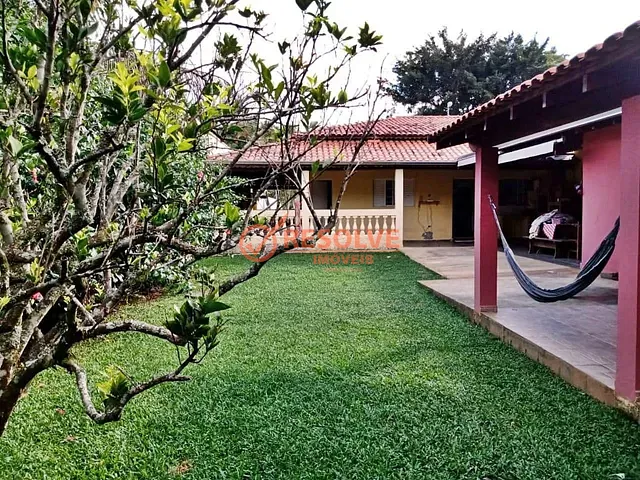 Chácara com 1300m² 3 quartos e 4 banheiros, à venda, no bairro Centro em Jacareí