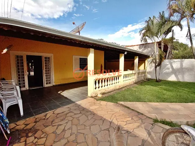 Chácara com 1300m² 3 quartos e 4 banheiros, à venda, no bairro Centro em Jacareí