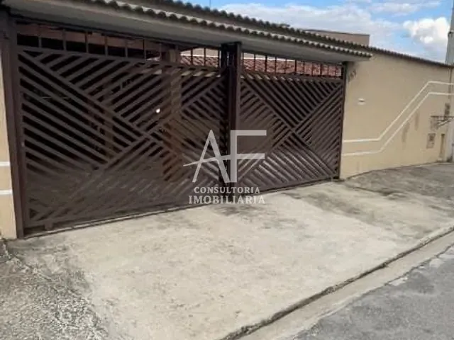 Chácara com 1070m² 4 quartos e 2 banheiros, à venda, no bairro Piracangaguá em Taubaté