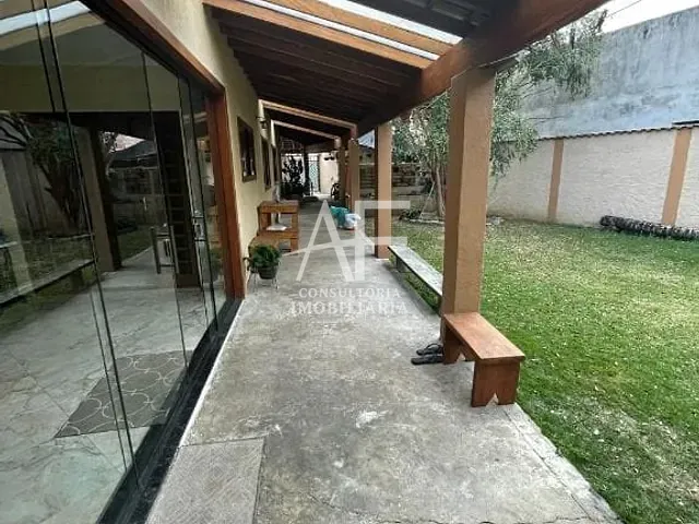 Chácara com 1070m² 4 quartos e 2 banheiros, à venda, no bairro Piracangaguá em Taubaté
