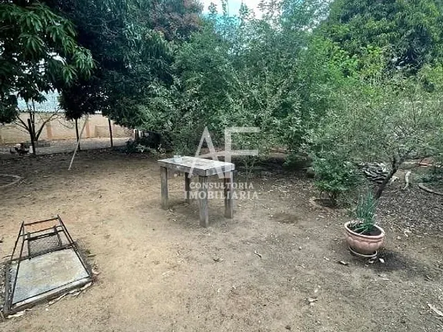 Chácara com 1070m² 4 quartos e 2 banheiros, à venda, no bairro Piracangaguá em Taubaté