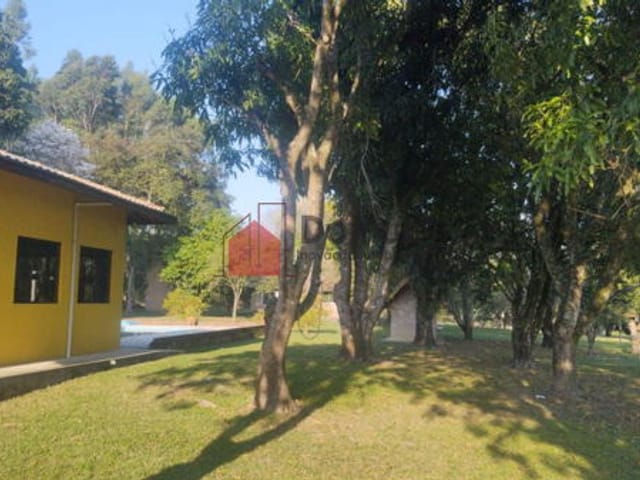 Chácara com 10000m², à venda ou para alugar, no bairro Goiabal em Pindamonhangaba