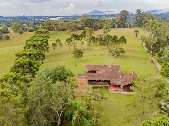 Chácara com 522m² 3 quartos e 1 banheiro, à venda, no bairro Chácara Águas Claras em Piraquara