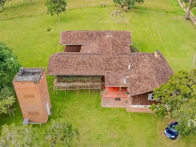 Chácara com 522m² 3 quartos e 1 banheiro, à venda, no bairro Chácara Águas Claras em Piraquara