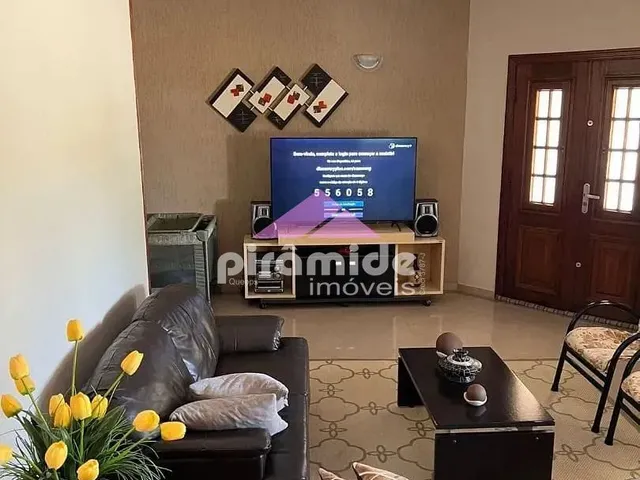 Chácara com 2000m² 4 quartos e 4 banheiros, à venda, no bairro Sapé I em Caçapava