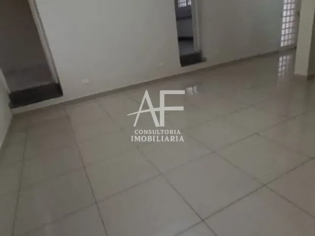 Chácara com 1500m² 4 quartos e 3 banheiros, à venda, no bairro Itaim em Taubaté