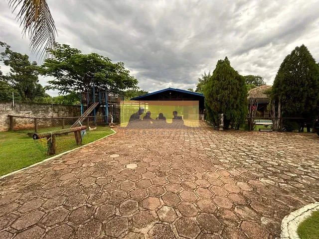 Chácara com 1710m² 3 quartos e 4 banheiros, à venda, no bairro Barão Geraldo em Campinas