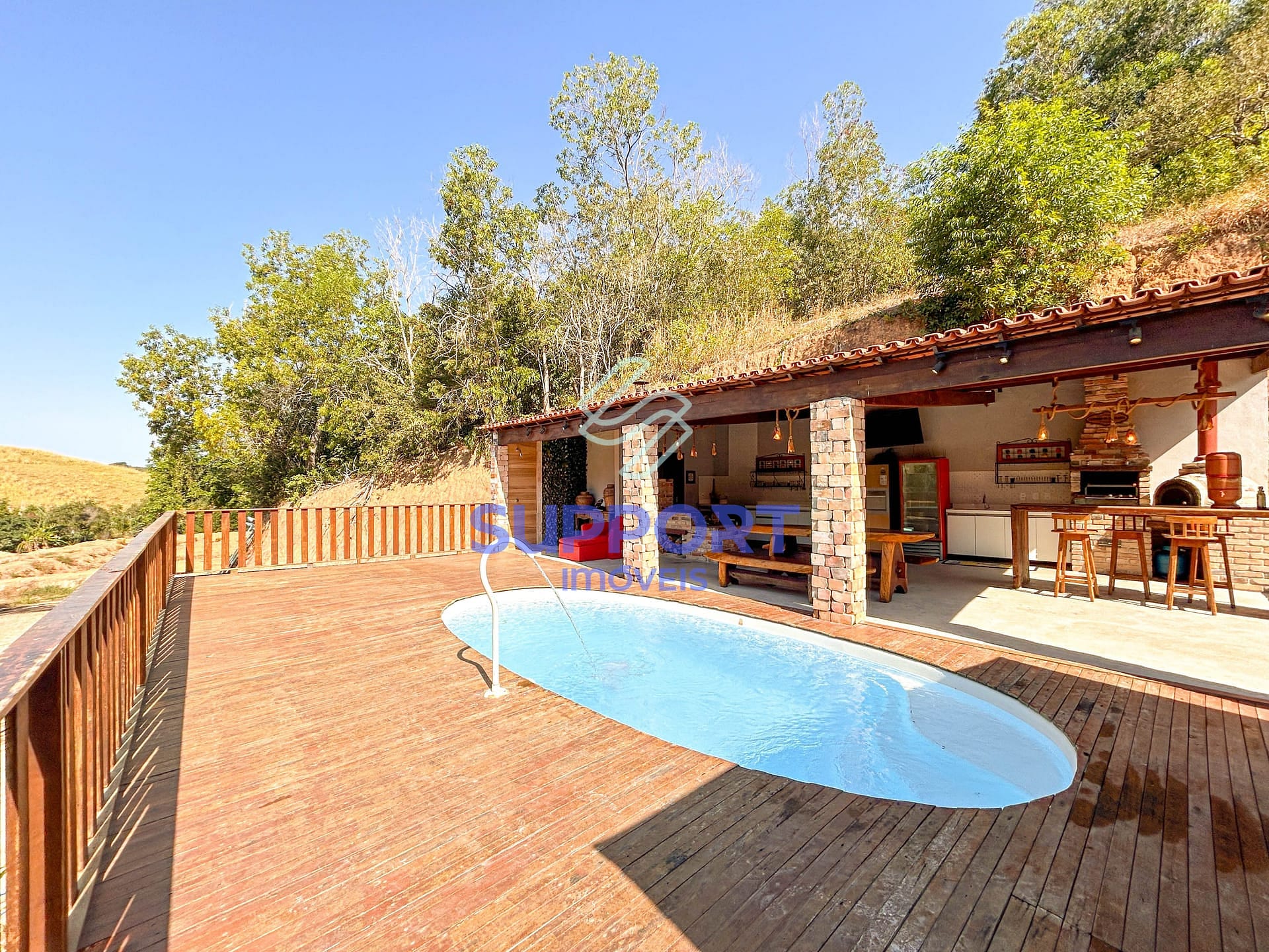 Chácara à venda com 5 quartos, 10m² - Foto 5
