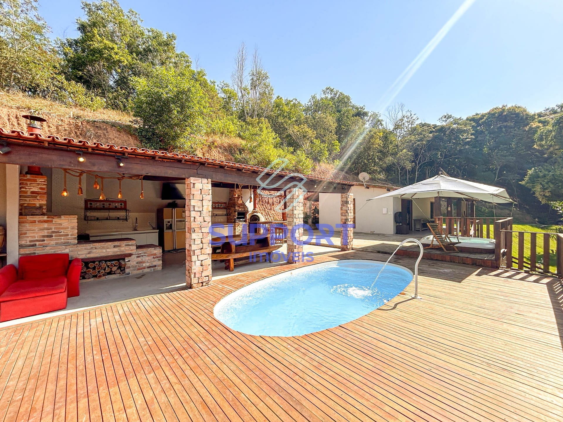 Chácara à venda com 5 quartos, 10m² - Foto 1
