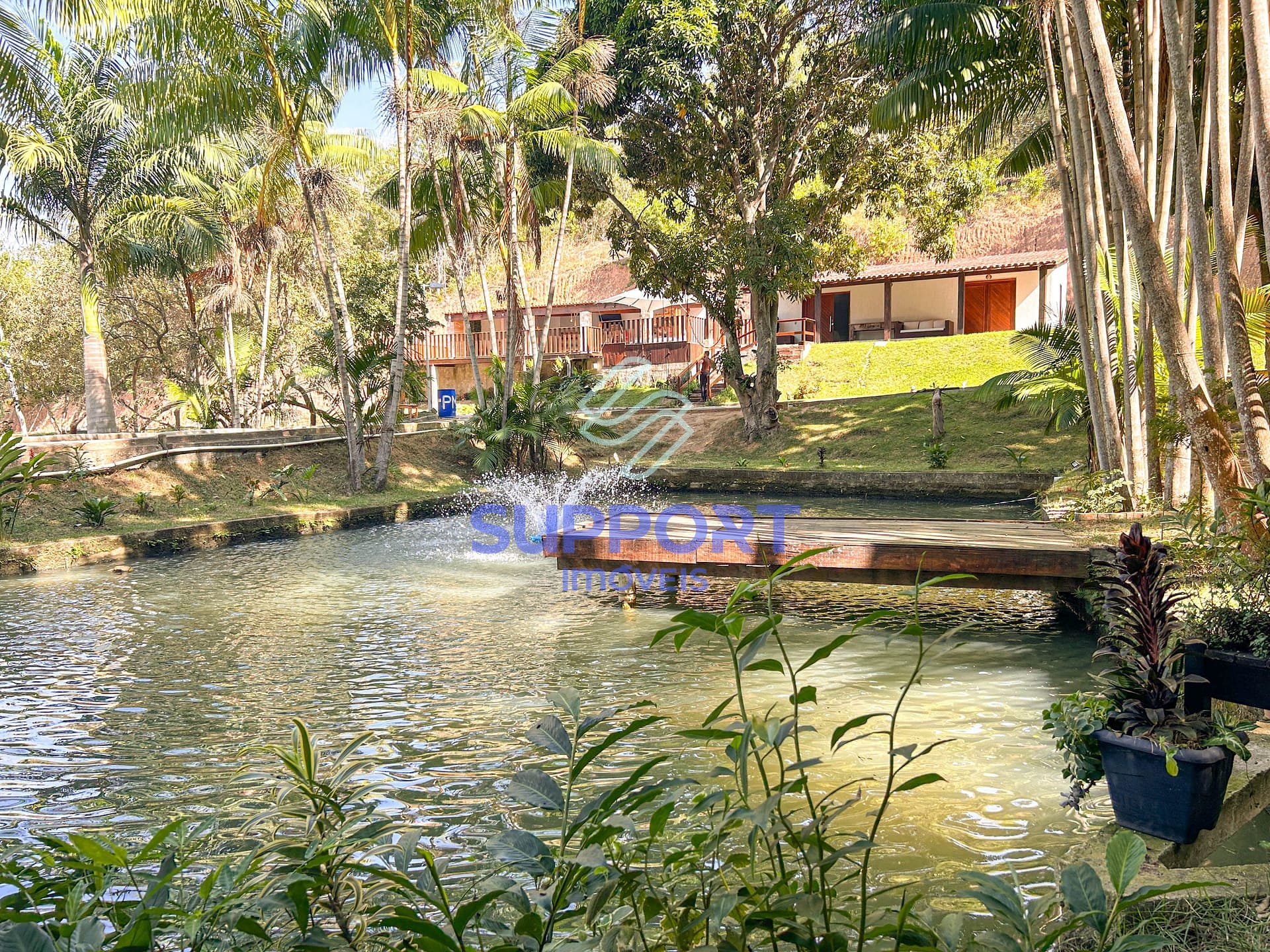 Chácara à venda com 5 quartos, 10m² - Foto 12