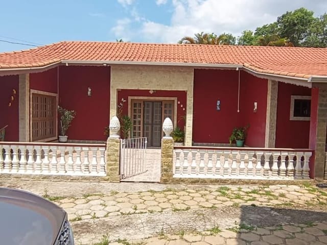 Chácara com 3000m² 3 quartos e 2 banheiros, à venda, no bairro Toledo em Toledo