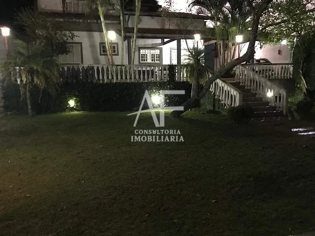 Chácara com 1800m² 4 quartos e 4 banheiros, à venda, no bairro Jardim Continental II em Taubaté