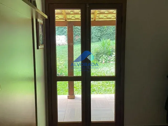 Chácara com 5000m² 9 quartos e 6 banheiros, à venda, no bairro Jardim Santa Hermínia em São José dos Campos