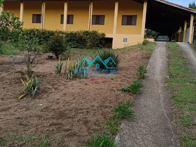 Chácara com 1500m² 4 quartos e 3 banheiros, à venda, no bairro Carafá em Votorantim