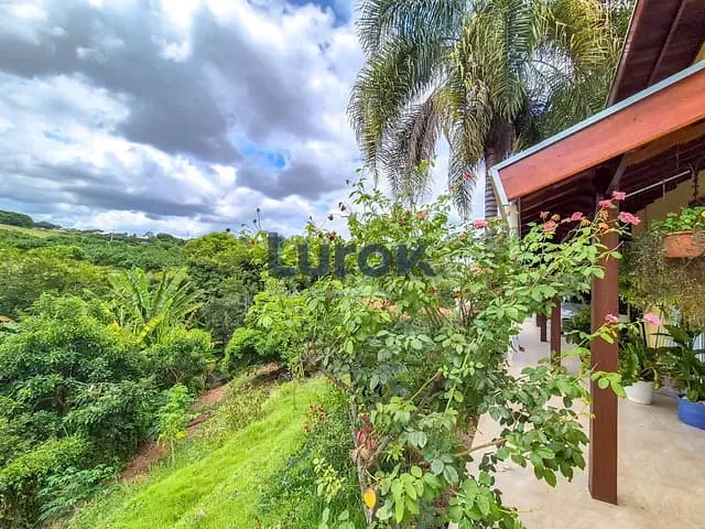 Chácara com 5000m² 3 quartos e 3 banheiros, à venda, no bairro Morro das Pedras em Valinhos