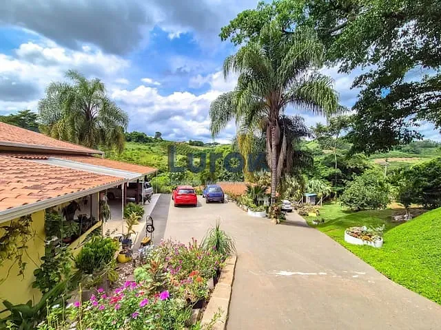 Chácara com 5000m² 3 quartos e 3 banheiros, à venda, no bairro Morro das Pedras em Valinhos