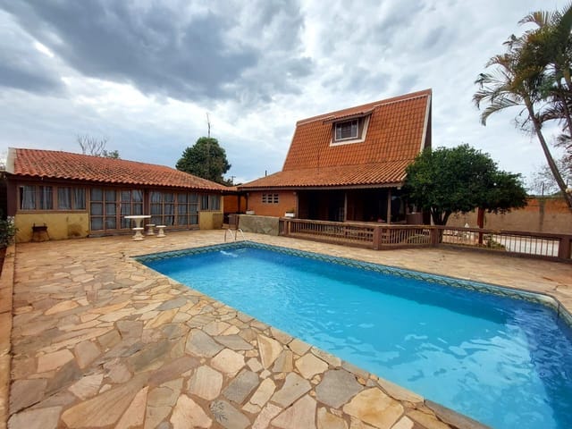 Foto do Chácara - Chácara com 3 dormitórios à venda, 1643 m² por R$ 590.000,00 - Engenheiro Coelho - Engenheiro Coelho/SP | MARIANA FURIO DE WIT CORRETORA DE SEGUROS E IMOVEIS LTDA