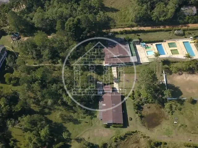 Chácara com 30000m² 15 quartos e 15 banheiros, à venda, no bairro Engenheiro Marsilac em São Paulo