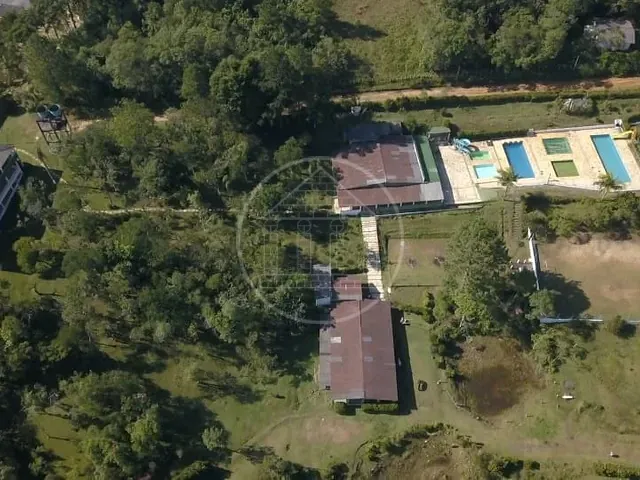 Chácara com 30000m² 15 quartos e 15 banheiros, à venda, no bairro Engenheiro Marsilac em São Paulo