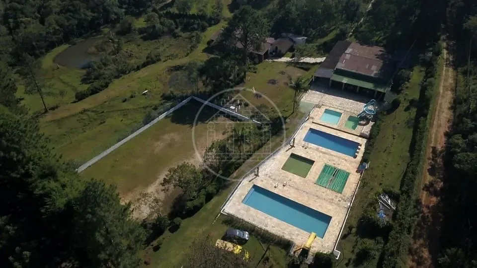 Sítio, 15 quartos, 3 hectares - Foto 2