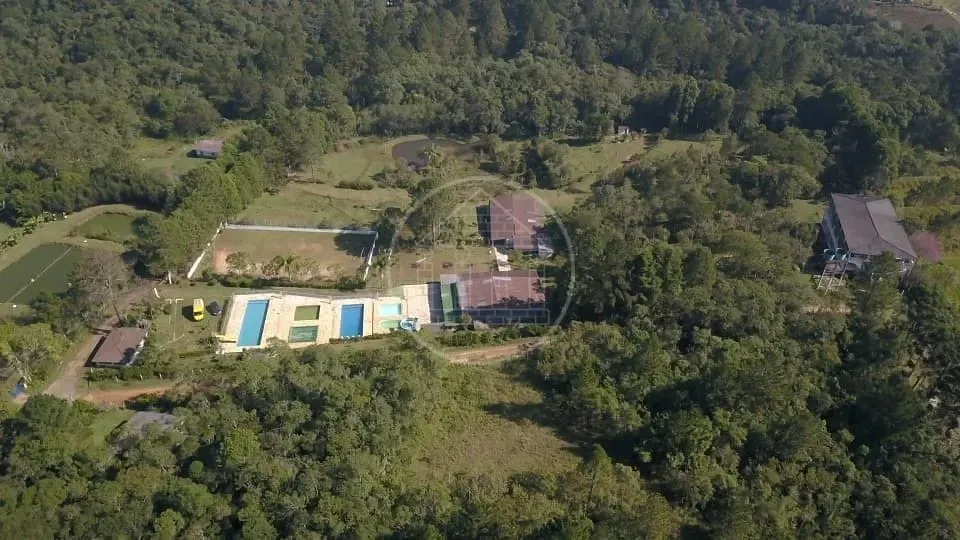 Sítio, 15 quartos, 3 hectares - Foto 1