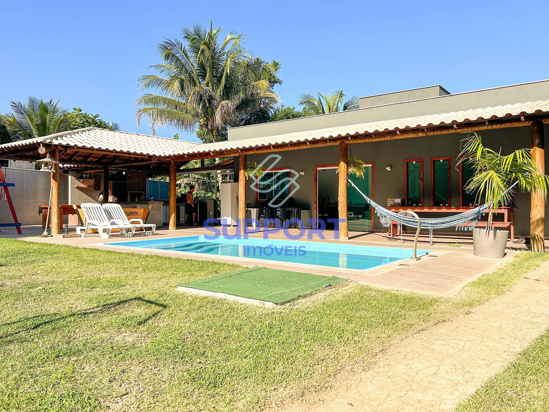 Chácara à venda com 4 quartos, 10m² - Foto 1