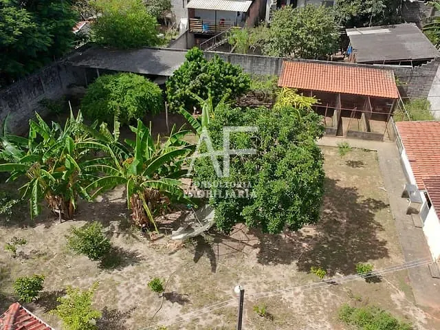Chácara com 2000m² 3 quartos e 3 banheiros, à venda, no bairro Loteamento Parque Vera Cruz em Tremembé