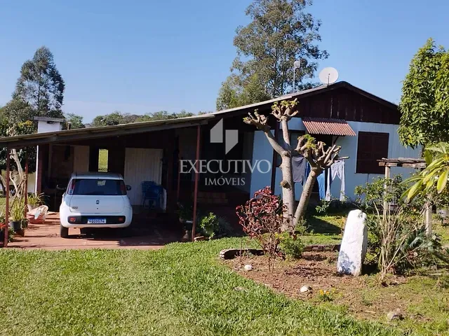 Chácara com 15000m² 2 quartos e 2 banheiros, à venda, no bairro Linha Floresta em Três Passos