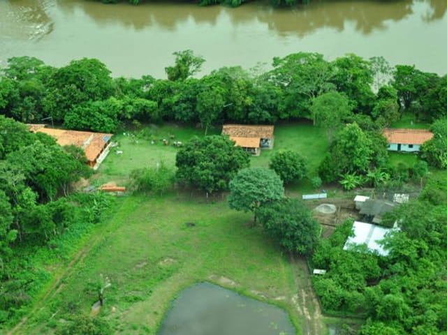 Chácara com 270000m², à venda, no bairro Centro em Rosário Oeste